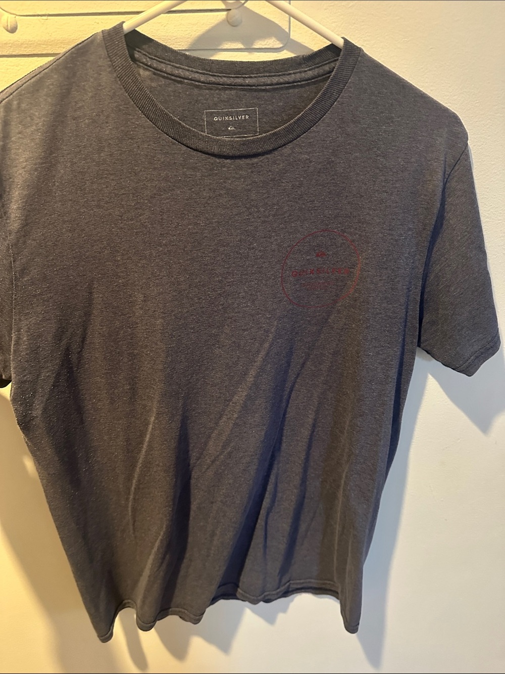 Quiksilver Men's Dark Gray Short Sleeve Crewneck Tee